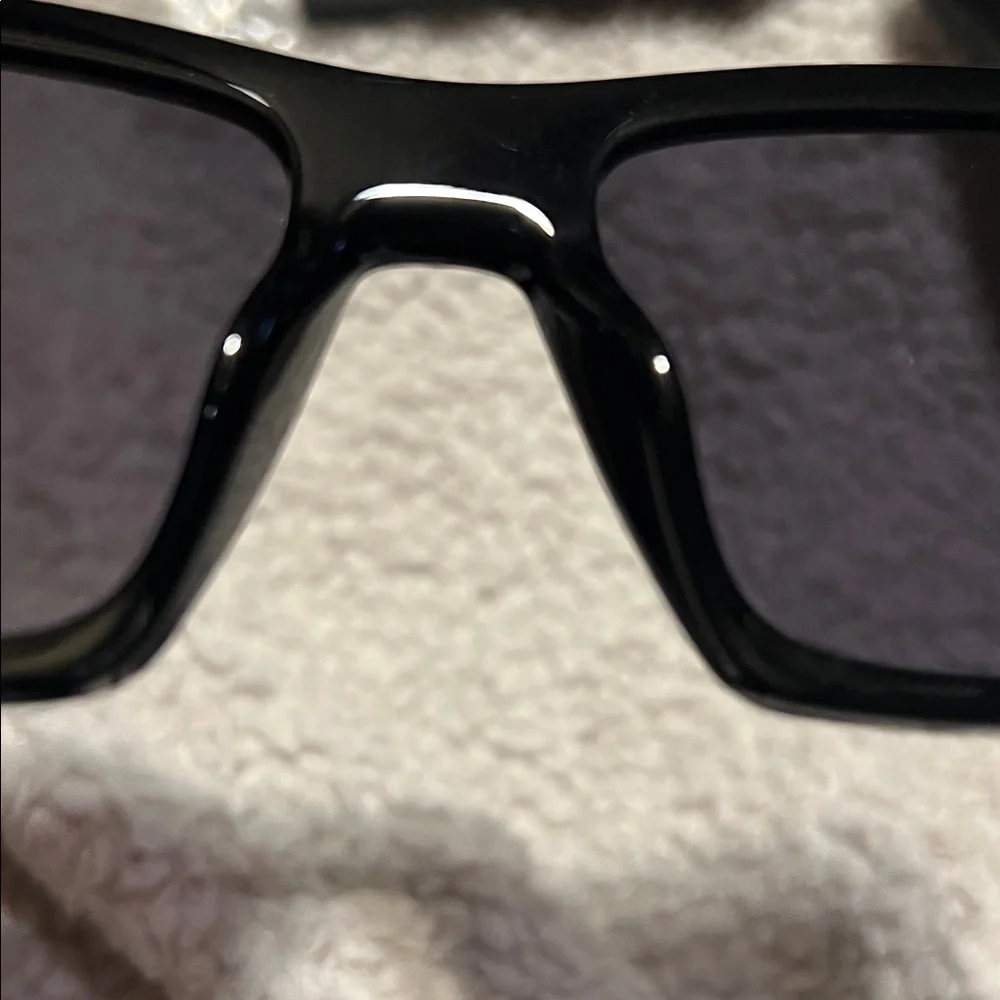 NWT QUAY FAST LANE SUNGLASSES